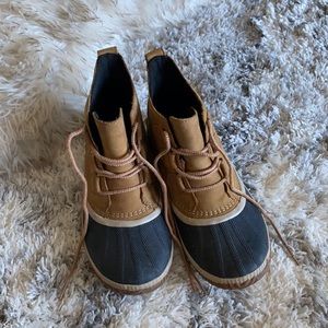 Sorel women’s size 10 winter boot